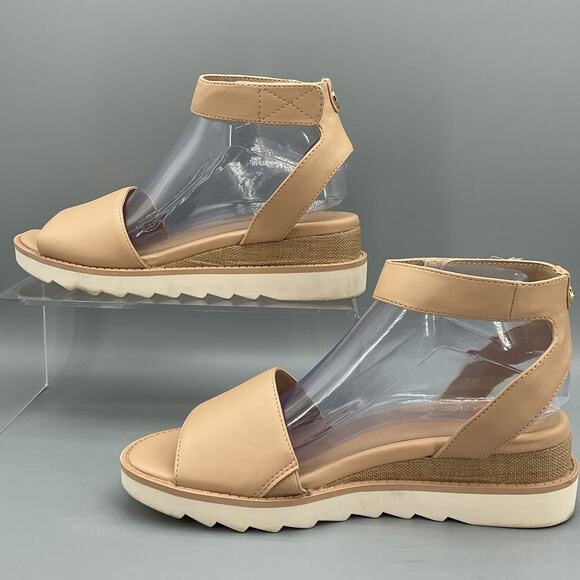 Giani Bernini Women’s Constancia Ankle Strap Wedge Sandals Beige Size 8.5 - Picture 2 of 10